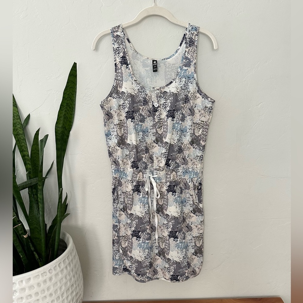 Active Dress - Picture 4 of 4